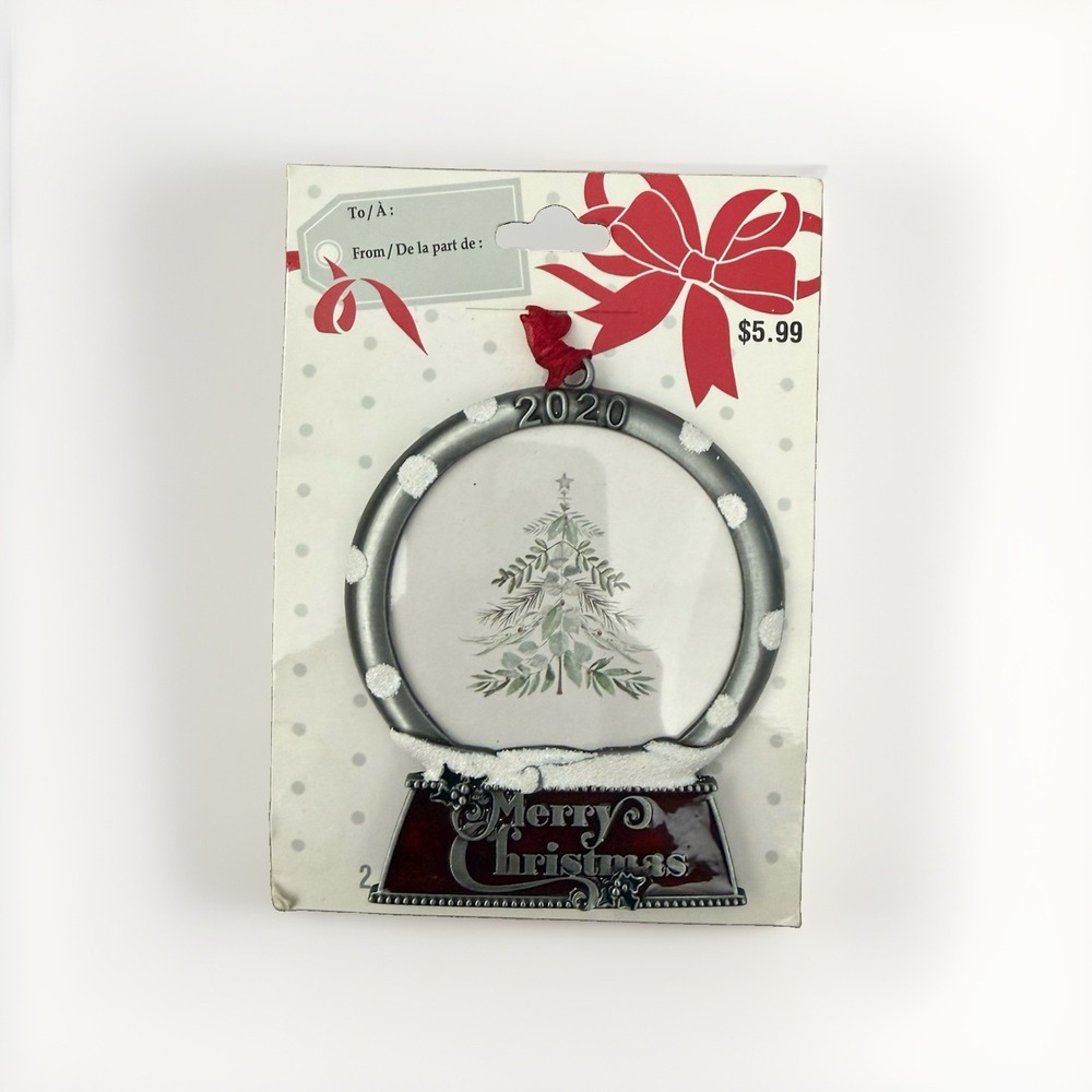 Studio Decor Snow Globe Ornament Frame 2020 Christmas Holiday Photo Holder NEW